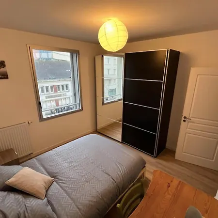 3-bedroom With Spacious Balcony Apartment Nantes
